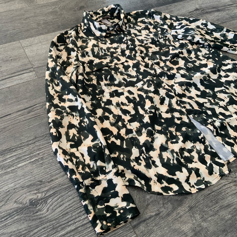 H&M- Printed Satin Blouse